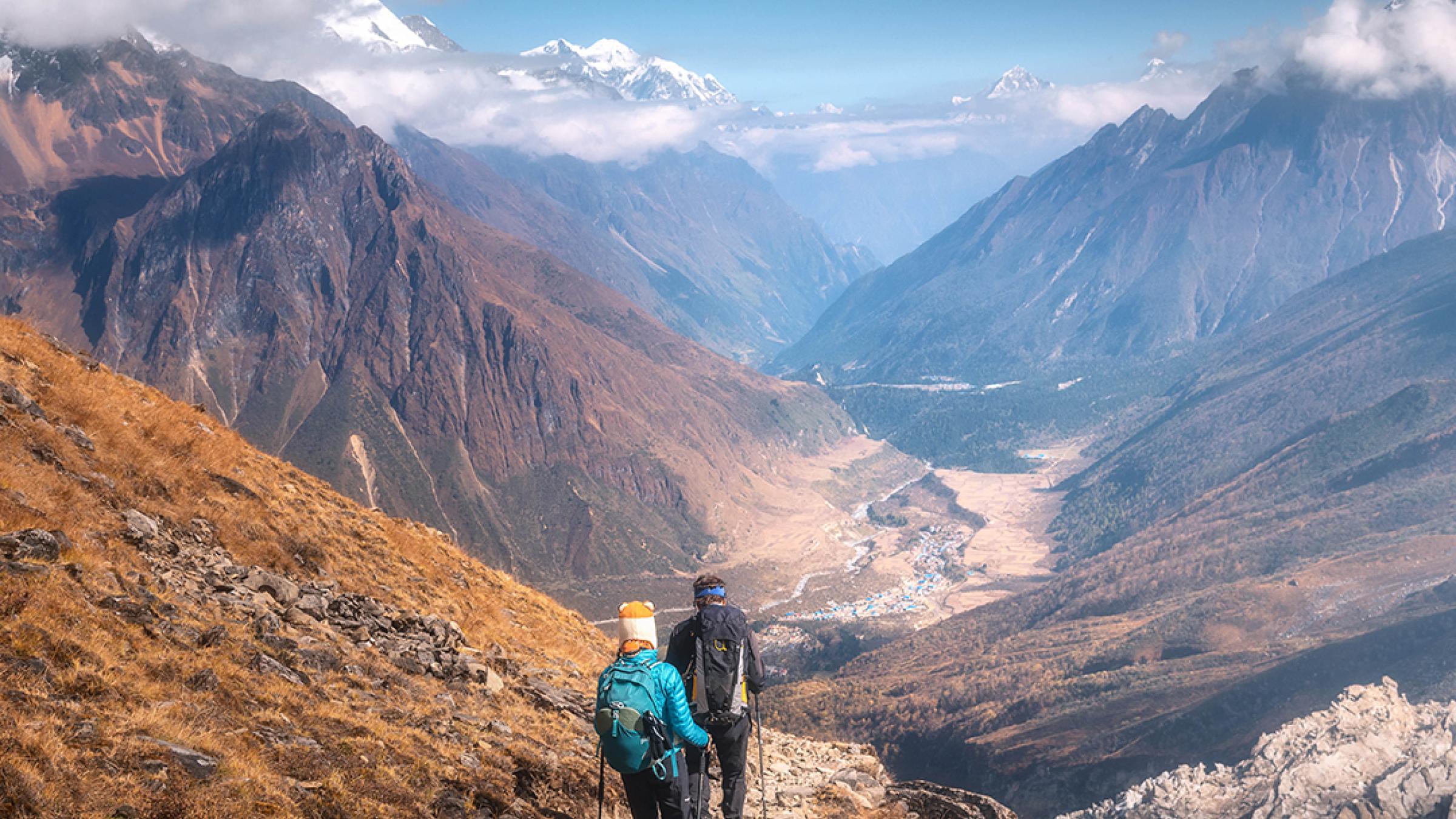 Everest couple descending